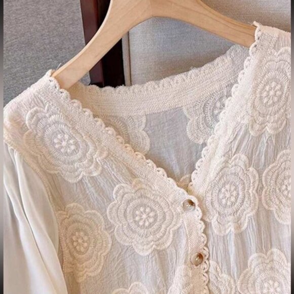 Boho lace button down long sleeve blouse - Picture 6 of 7